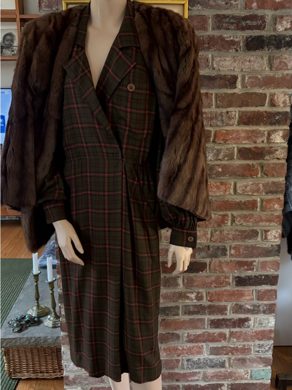 Vintage sable fur cape medium